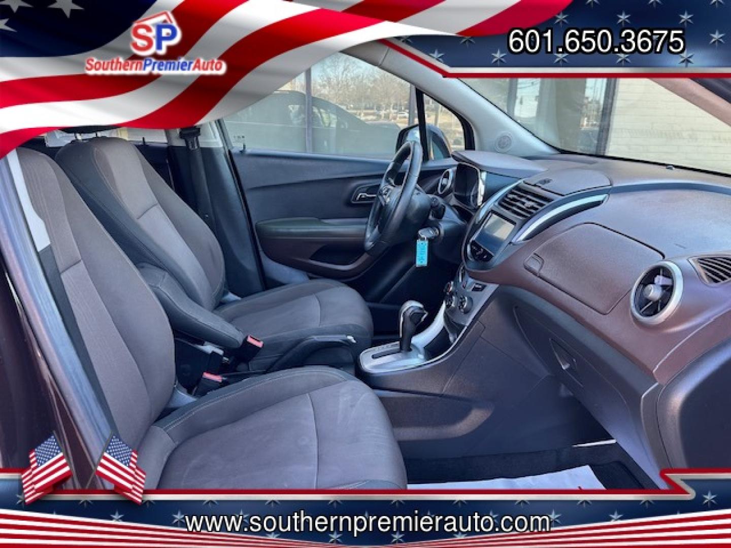 2015 CHEVROLET TRAX 1LT (KL7CJLSB1FB) , located at 922 W. Beacon St., Philadelphia, MS, 39350, (601) 650-3675, 32.770447, -89.127151 - Photo#10